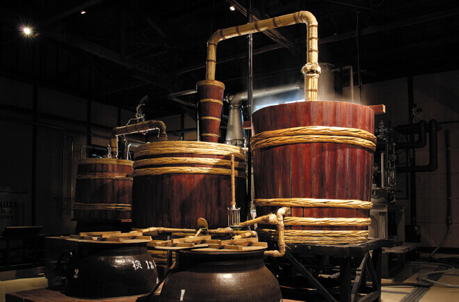 The wooden barrel distiller has been brought back to life to maintain the traditional taste